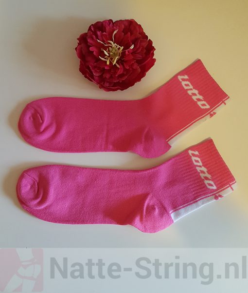 Roze gedragen lotto sokken