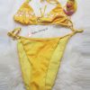 Lekkere veel gedragen geile gele bikini
