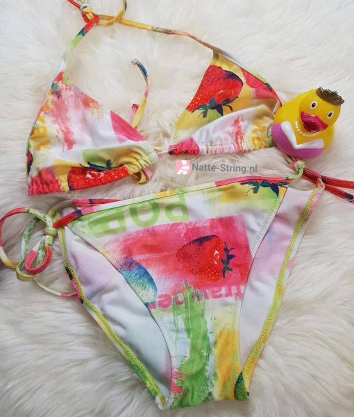 Leuke aardbeiprint bikini setje veel gedragen geweest