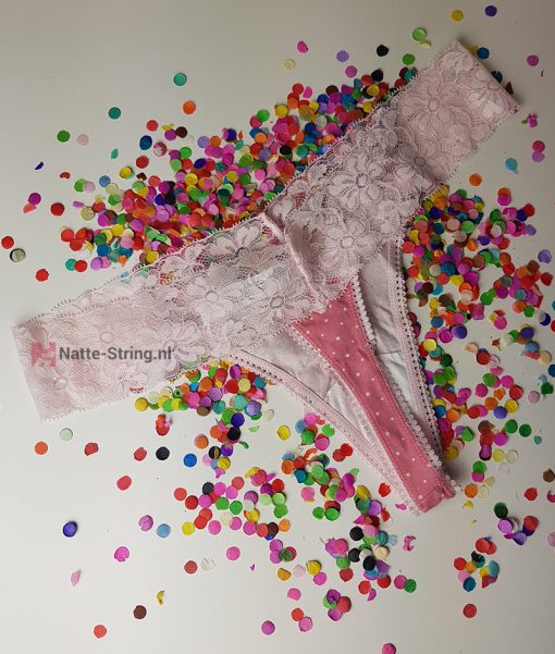 Geile gedragen string roze stipjes - Afbeelding 3