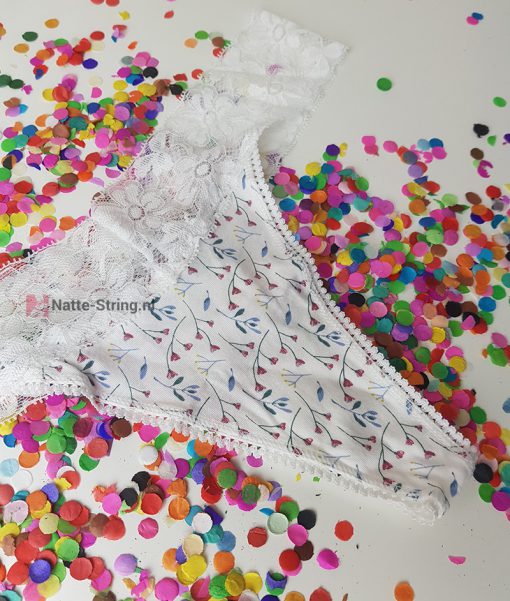 Witte fijne gedragen string met hoge rand - Afbeelding 2
