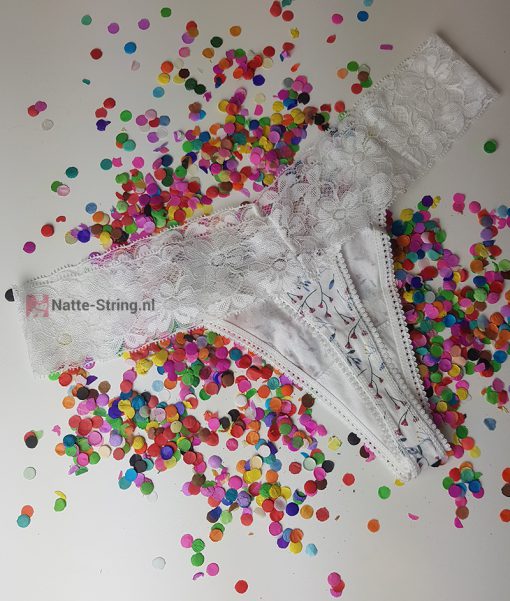 Witte fijne gedragen string met hoge rand - Afbeelding 3