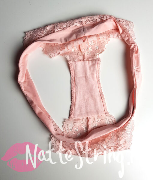 Roze kanten slipje lekker gedragen door mij - Afbeelding 2