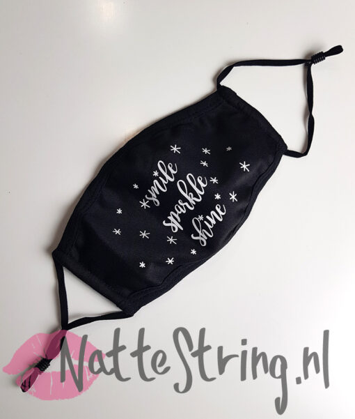 Gebruikt mondkapje – Smile, Sparkle, Shine